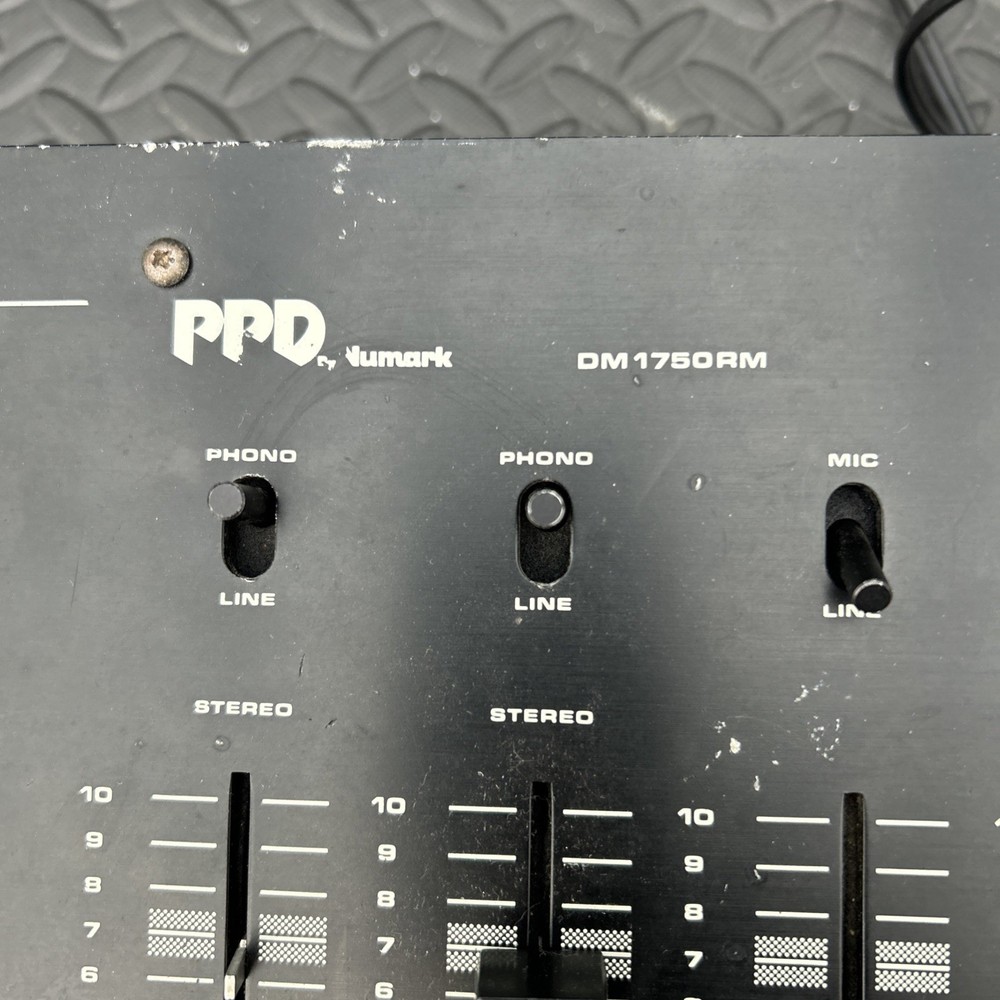Numark PPD DM1750RM Preamp DJ Mixer with Equalizer Limited Testing