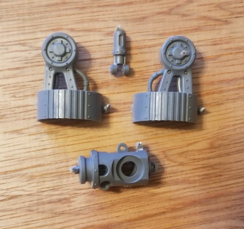 Warhammer 40k Imperial Knight, Valiant, Castellan, Desecrator Shoulder Bits
