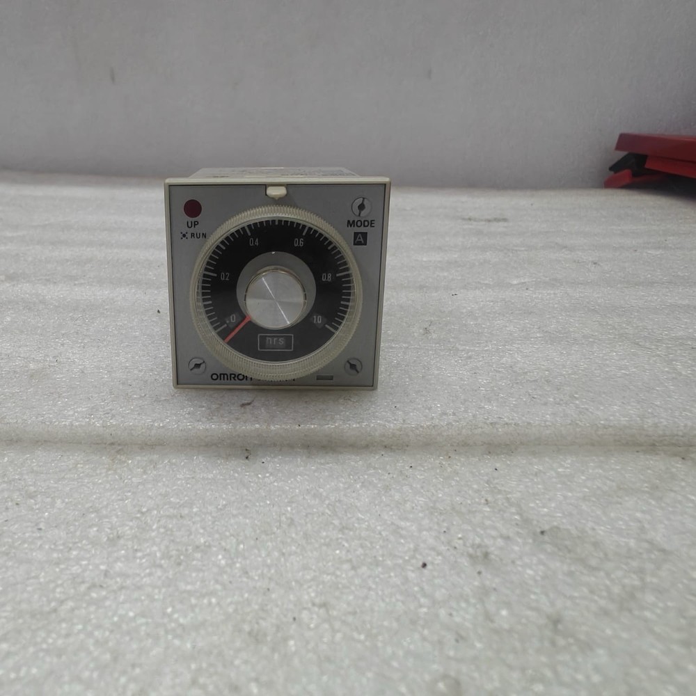 OMRON TIMER H3BA-305 24VDC