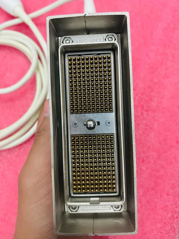 GE 8C micro convex array ultrasound transducer. Checked dxb