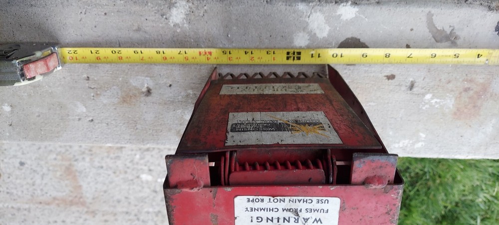 18-in Chimney Sweeper Metal Expanding Square Chain Pull