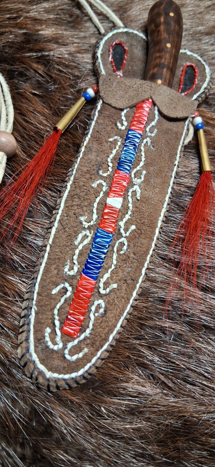 18th Century Native American Handcrafted Porcupine Quilled Neck Knife Sheath