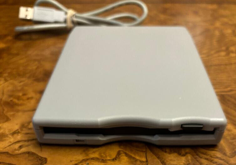 SmartDisk USB External Floppy Disk Drive Mitsumi Model D353FUE