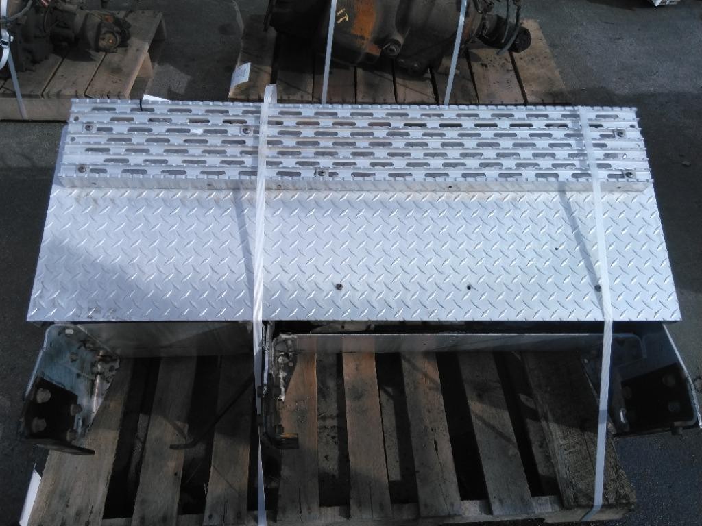 Replaces 2000 INTERNATIONAL 9900I BATTERY BOX 3856231