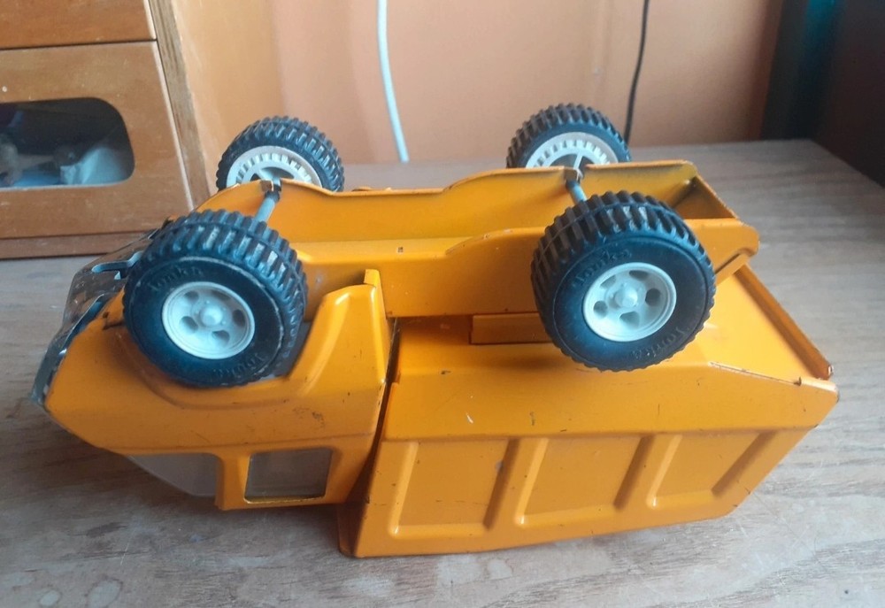 Tonka dump truck 70s