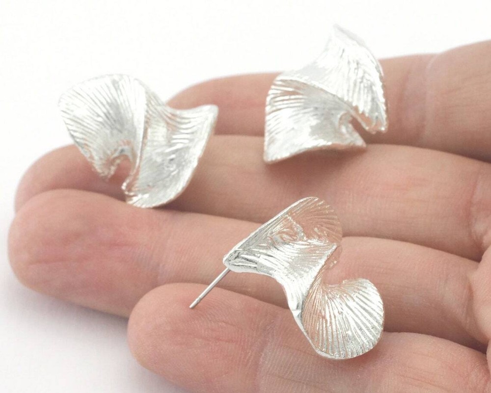 1 pair Wavy brushed earring post stud wire base Shiny silver plated brass 4379