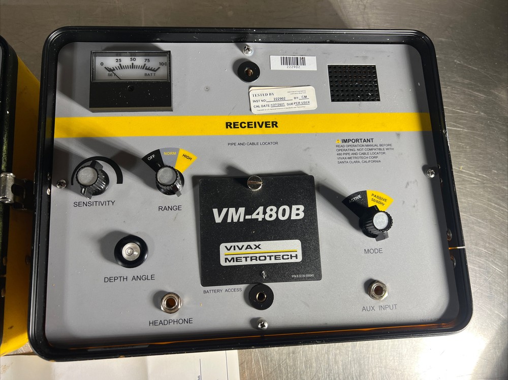 Vivax Metrotech VM-480B Split Box Pipe and cable locator. Item ID #2