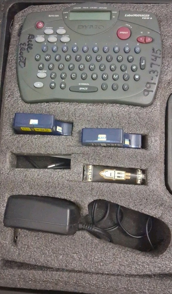 DYMO LM100 LABEL MANAGER ELECTRONIC LABEL MAKER WITH CASE!