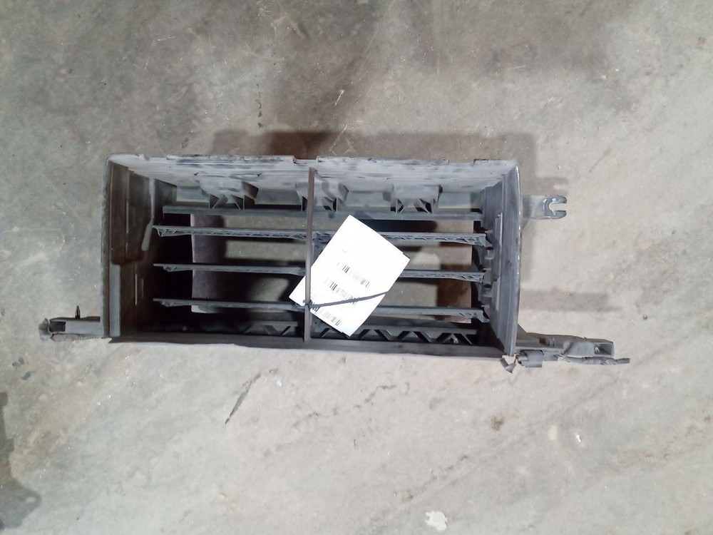 F150      2017 Air Shutter 4050208