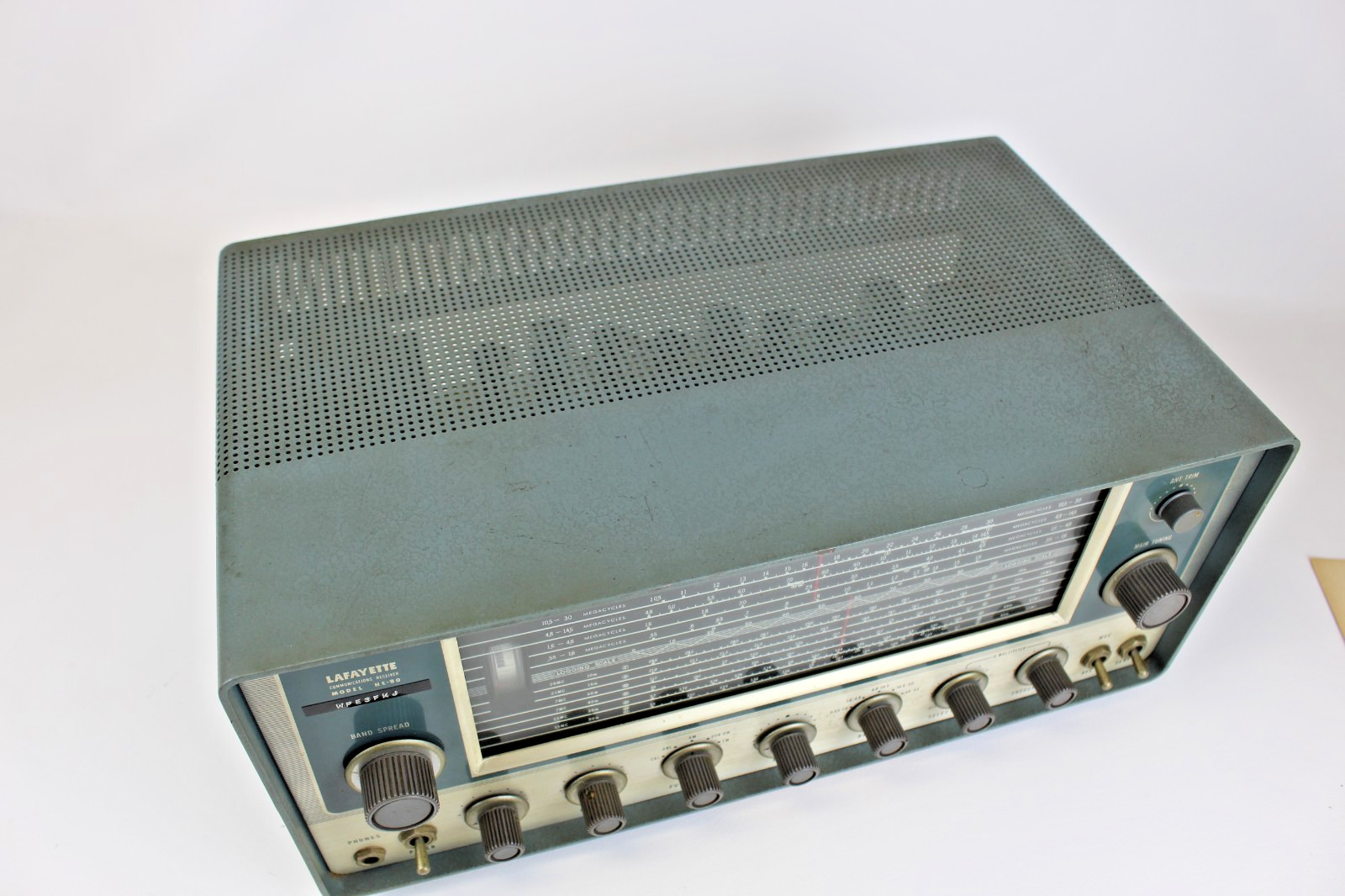 LAFAYETTE HE-80 RADIO PROFESSIONAL RECEIVER 0.55-54MHZ 1963 VINTAGE RARE