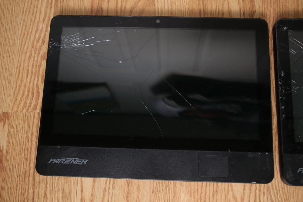 2x Partner Tech FS156 / AUO TPK GP Wireless Touch Screen Tablet CRACKED SCREEN