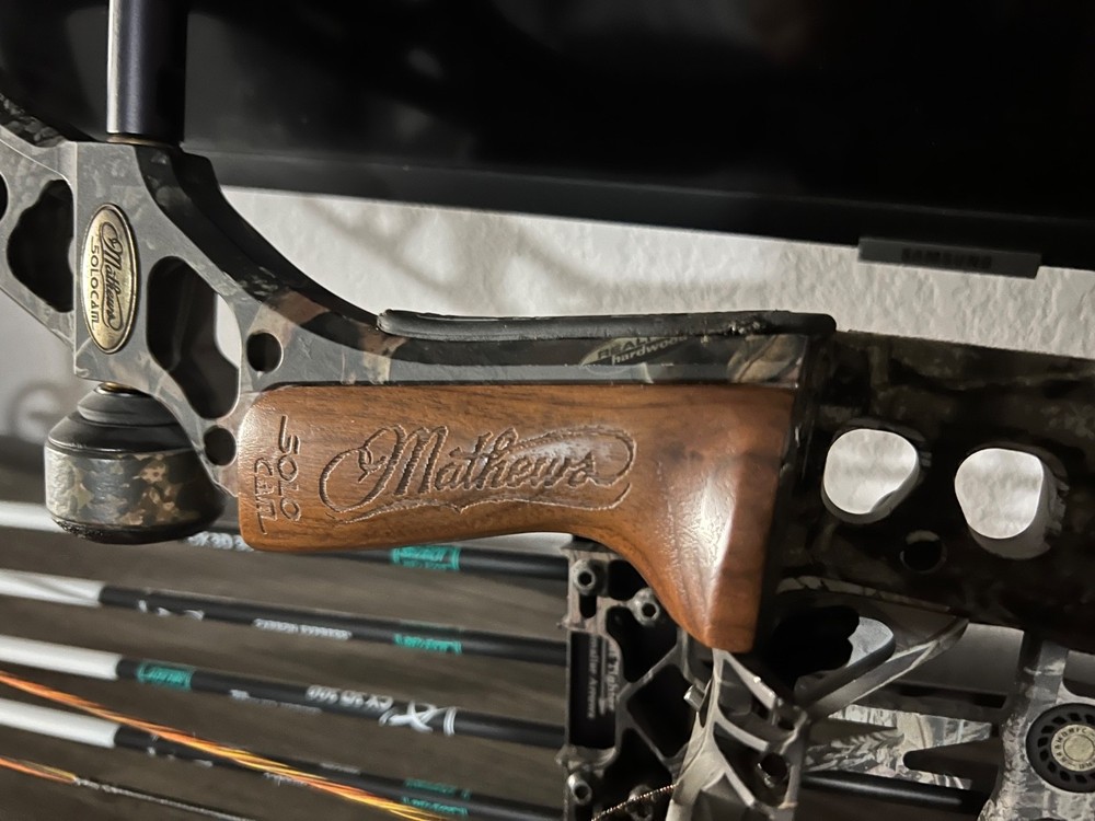 mathews compound bow solo cam