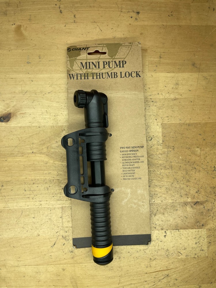 New Giant Bicycle Mini Pump with Thumb Lock