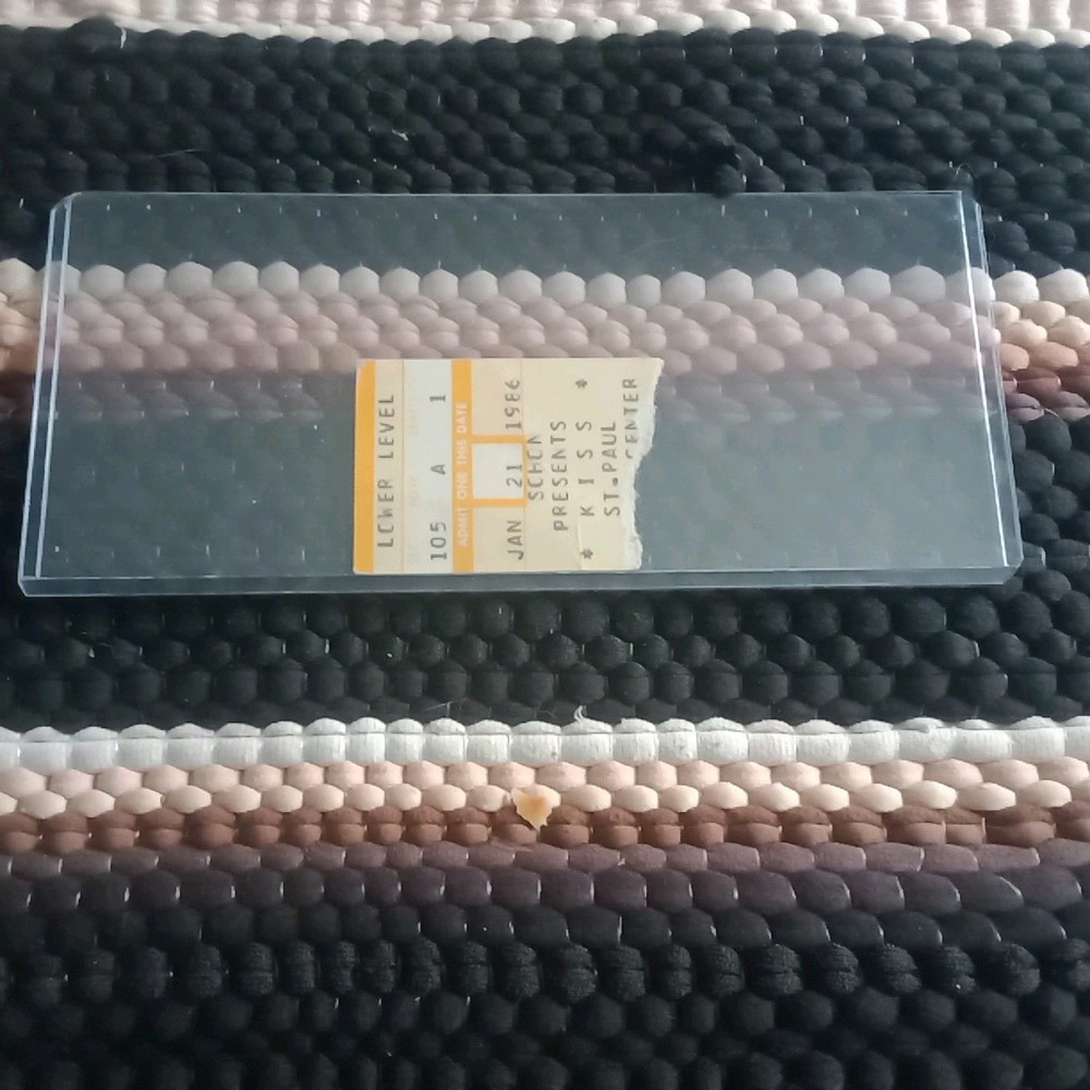 Kiss 💋 Ticket Stub History Asylum Tour 1-21-86, St Paul Minnesota Tears 😭 Fall