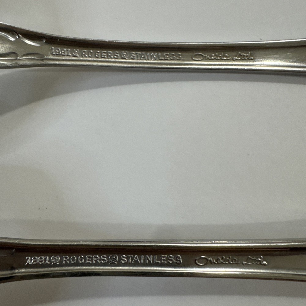 Tablespoon Serving Spoon / Meat Fork Set - Oneida Arbor Rose True Rose