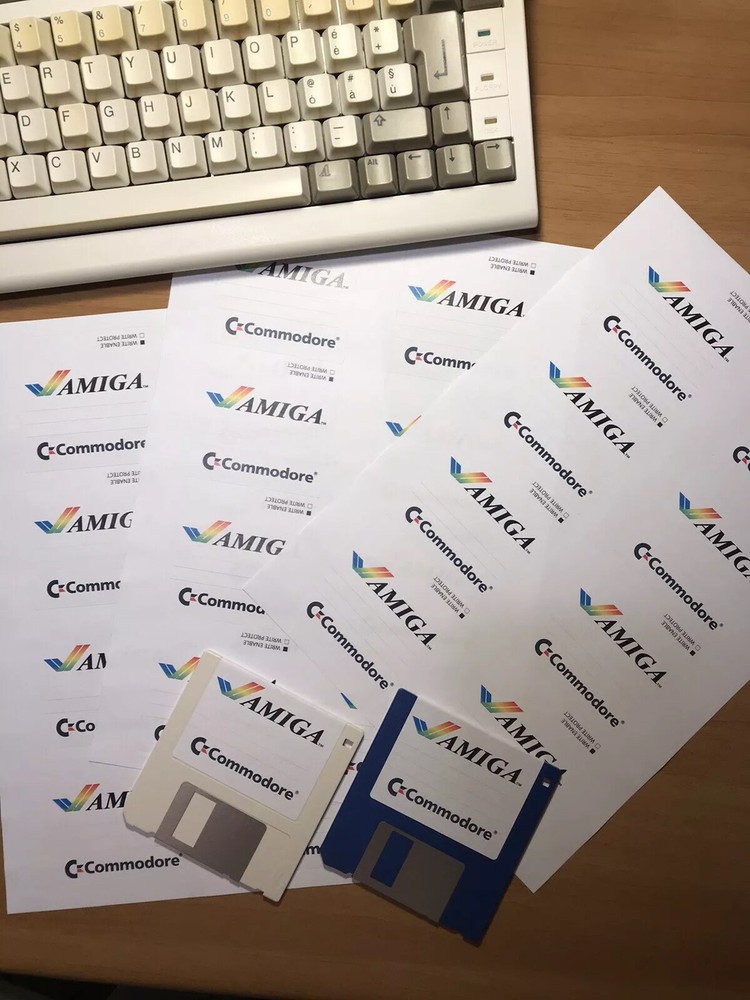 24 Etichette AMIGA per Floppy Disk 3,5 Pollici