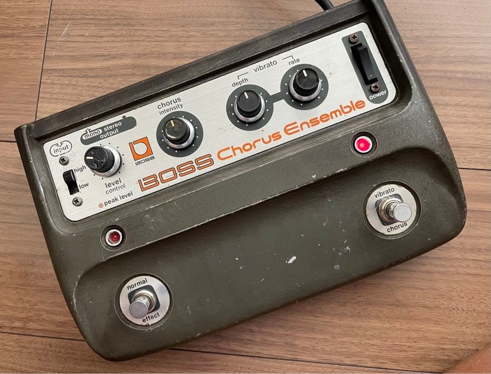 BOSS CE-1 Chorus