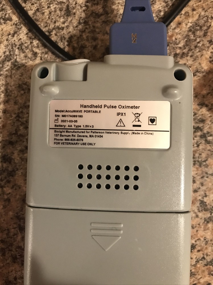 ACCUWAVE PORTABLE PULSE OXIMETER