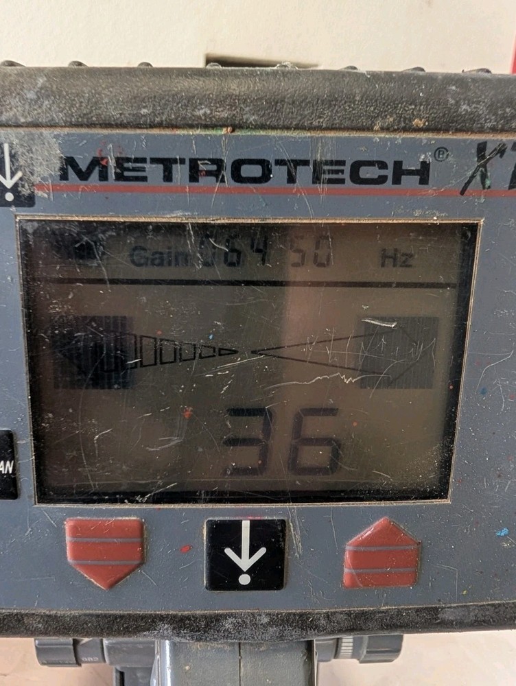 Metrotech 9800XT Underground Pipe Cable Locator