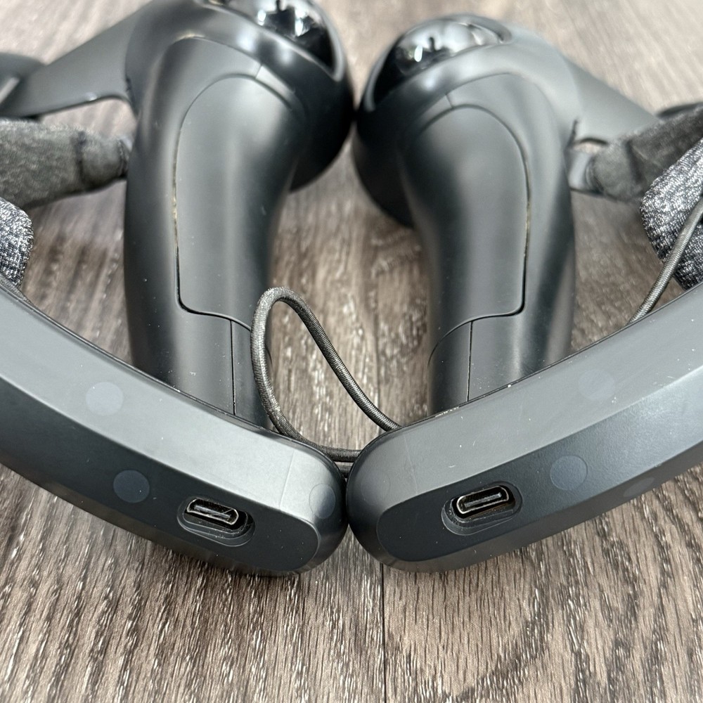 Valve Index Left & Right (Pair) Knuckles Controllers