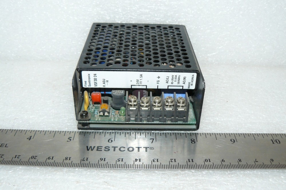 FINE SUNTRONIX VSF30-24 SINGLE OUTPUT POWER SUPPLY