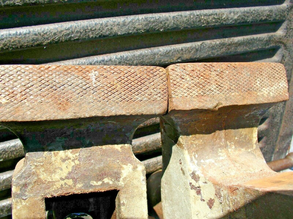 ROCK ISLAND VISE #73