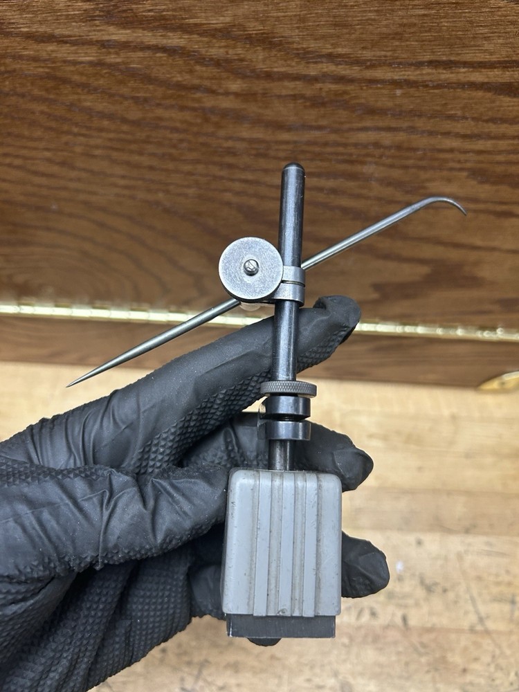 VINTAGE LUFKIN MITI-MITE MAGNETIC INDICATOR HOLDER