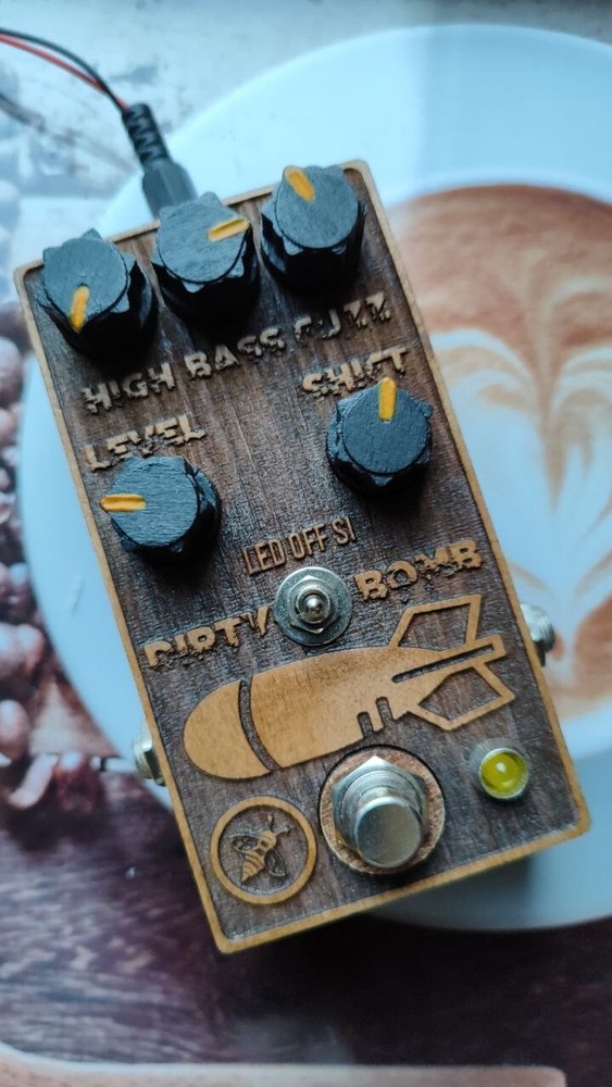 Dirty Bomb germanium fuzz