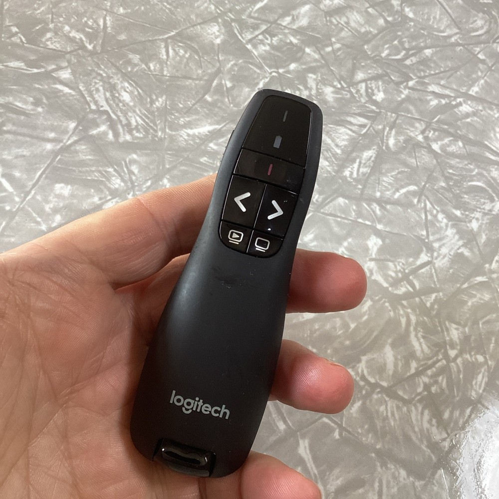 Logitech Wireless Presenter R400 Presentation Wireless with Laser Pointer