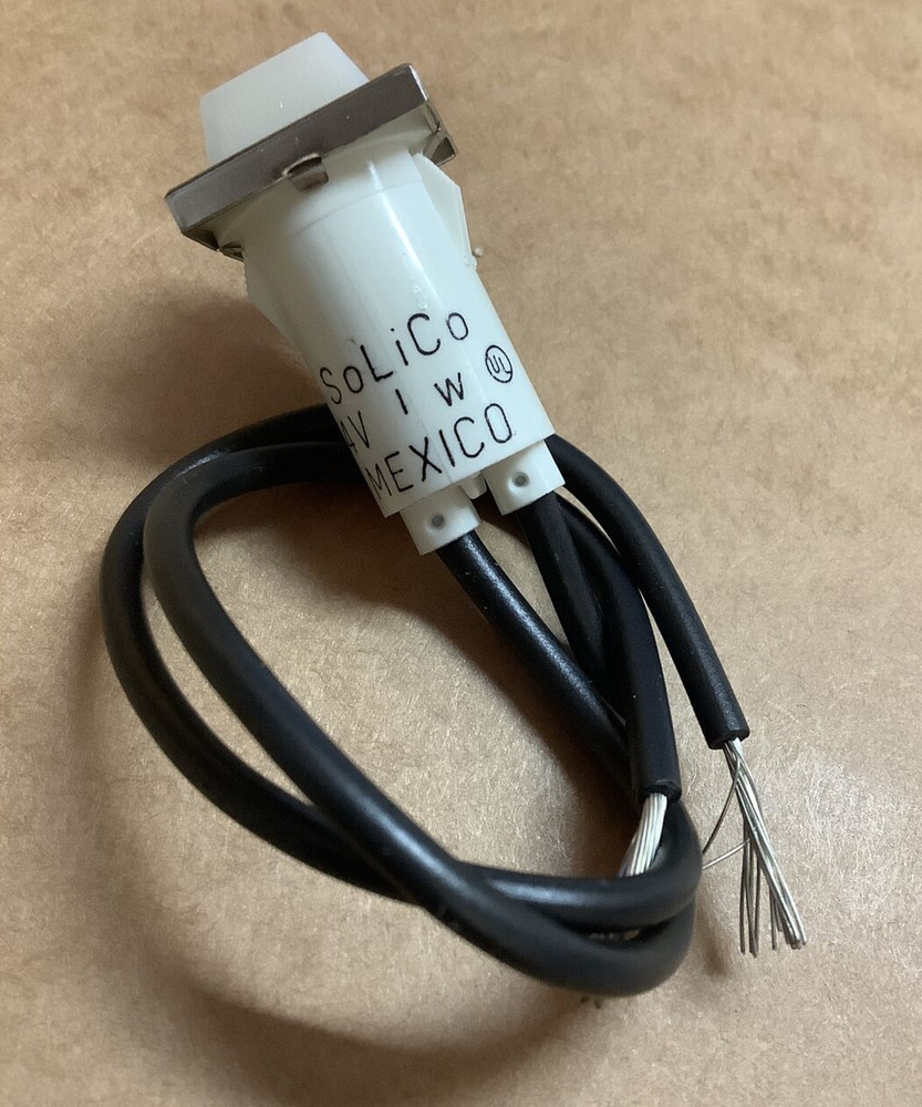 SoliCo  SQUARE 12/14VOLT INDICATOR WHITE