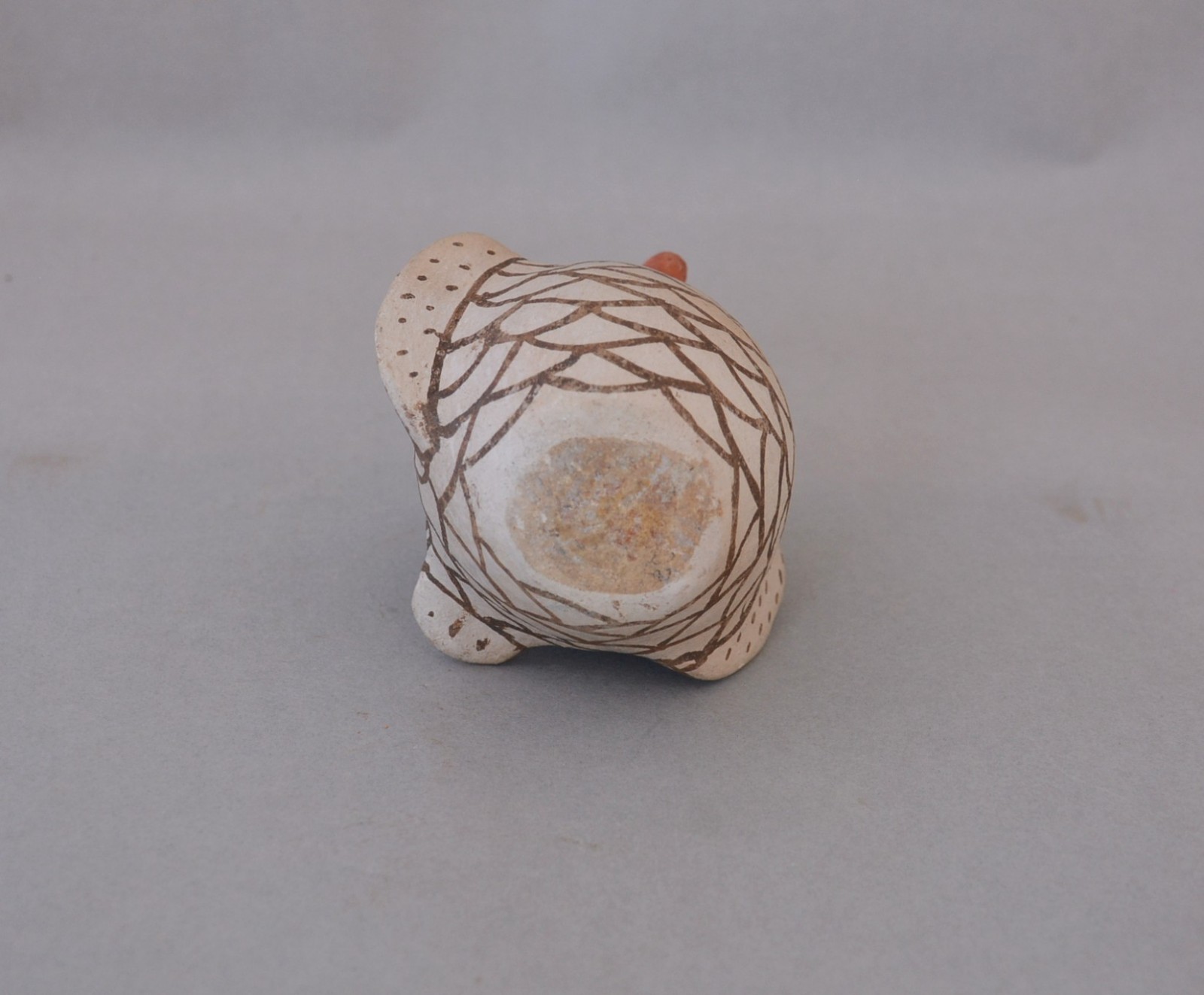 Rare Vintage Zuni Owl Pot - 3 3/4" Tall x 3 1/2" Across