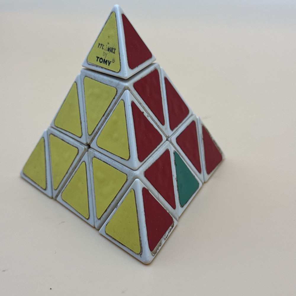 Vintage Pyraminx by TOMY Pyramid Triangle Rubik’s Cube Combination Puzzle 1981