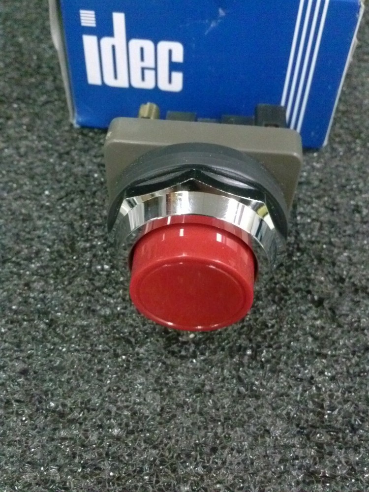 IDEC Type YC10 Red Round Miniature Pilot Pushbutton Switch