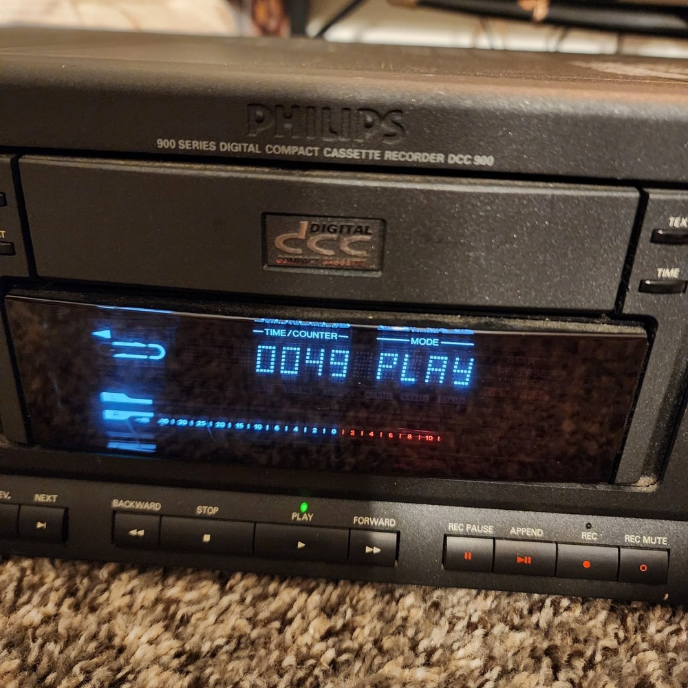 Philips DCC900 BK01 Digital Compact Cassette Recorder