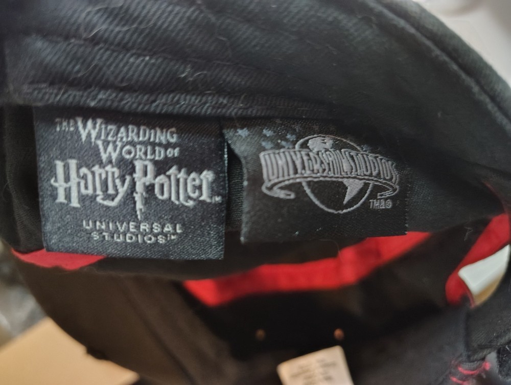 Hogwarts Crest Harry Potter strap back hat one size distressed