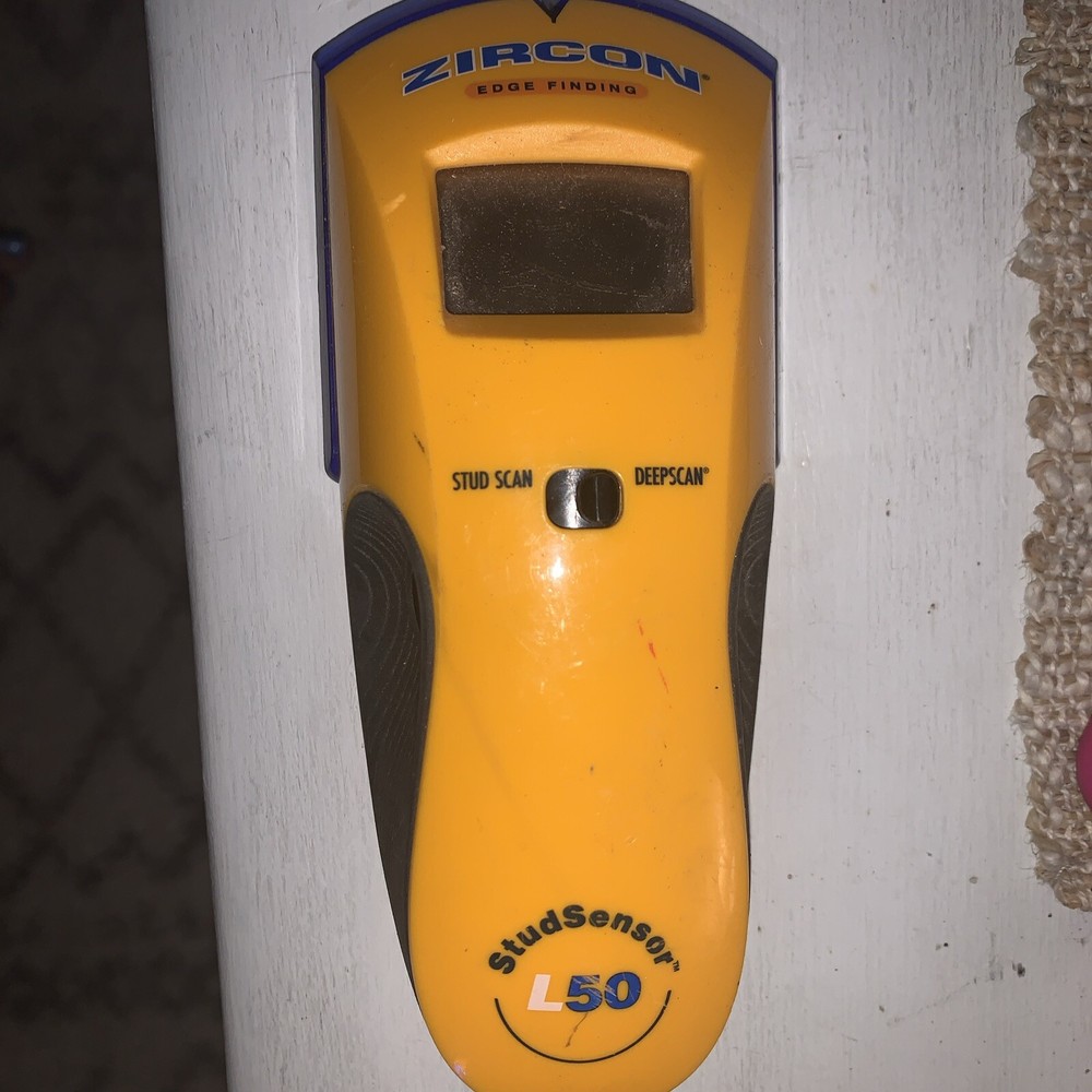 Zircon Edge Finding StudSensor L50 Deep Scanning Stud Finder