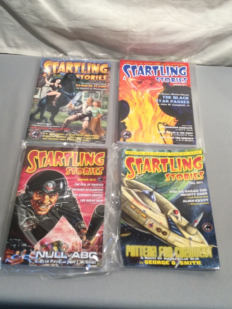 " 10 POUND LOT" Ephemera- 400+ pages- mixed media, old & new, Estate finds.#PC18