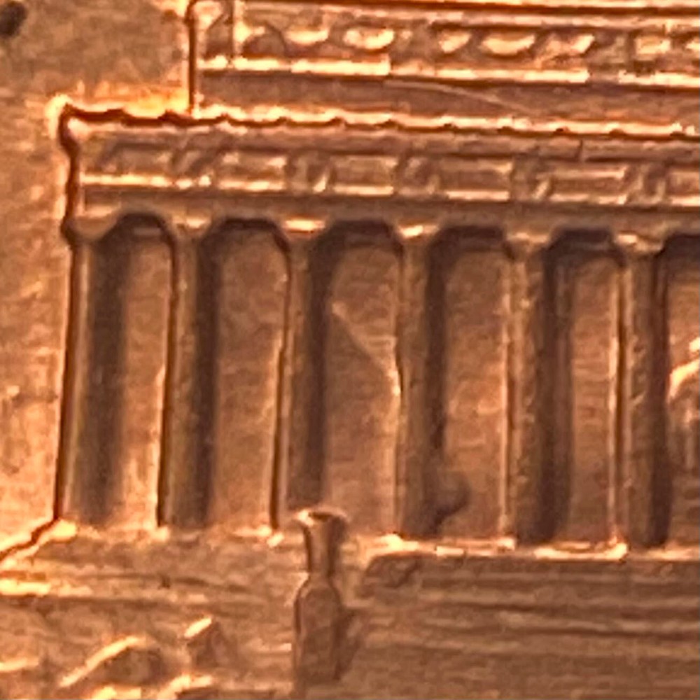 1983 Penny Clash Die error on reverse Memorial Building between pillars.