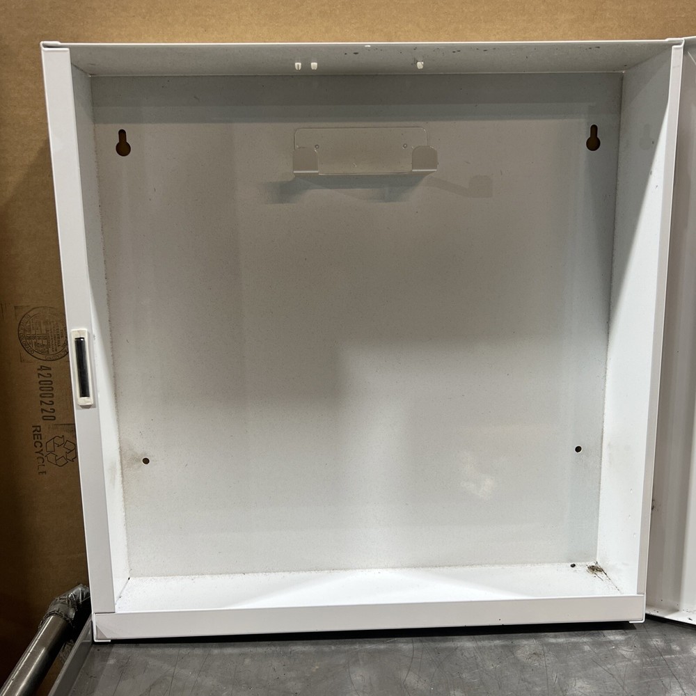 Alarmed AED Cabinet Emergency Defibrillator Case - Wall Mount - Used Surplus