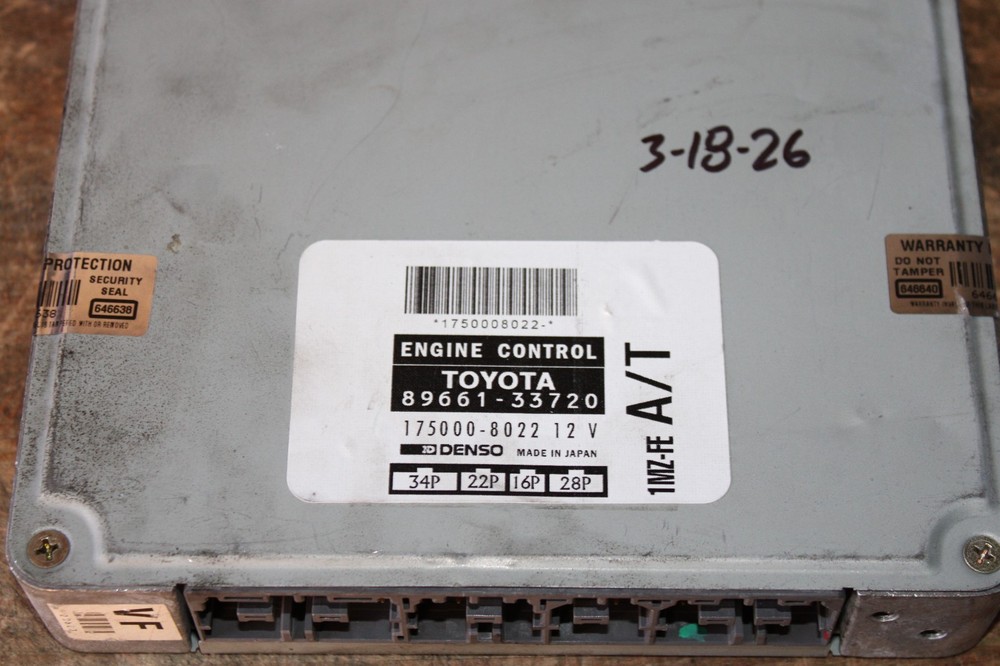 1995-1996 Lexus ES300 Engine Computer Control Module ECU ECM 89661-33720 OEM