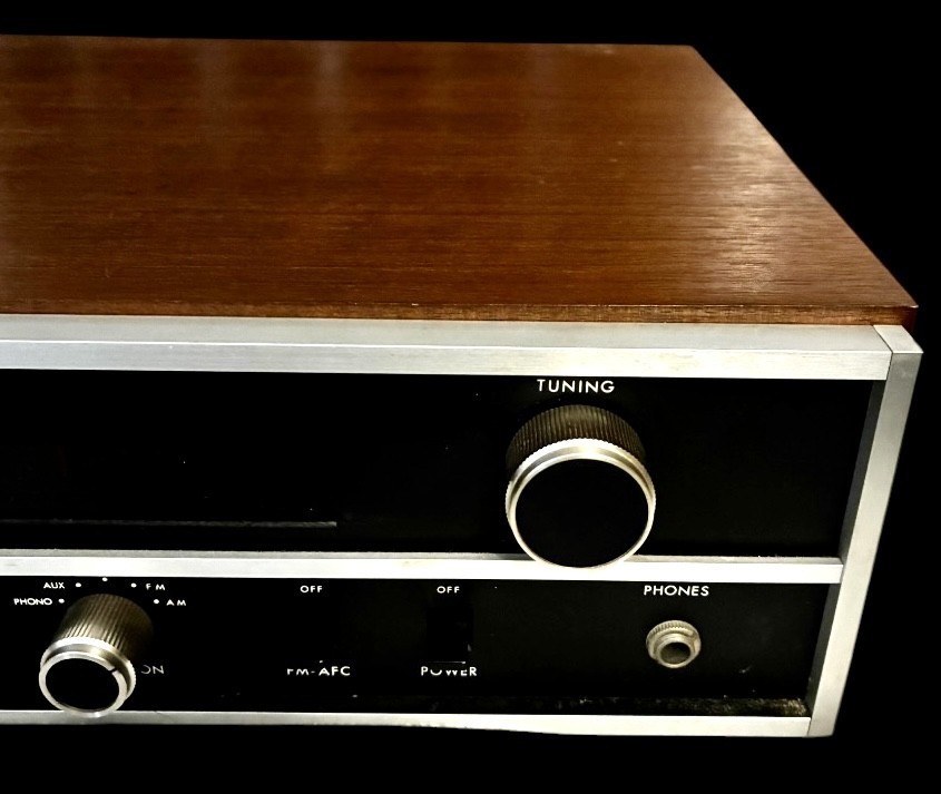 Mikado Solid State Stereo Receiver model 2210 vintage 1970s - tested works READ