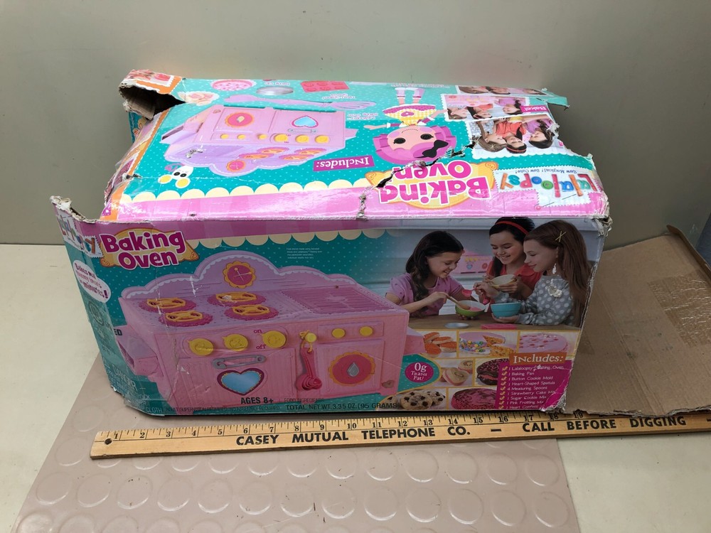 Lalaloopsy Baking Oven w/ Rough Box