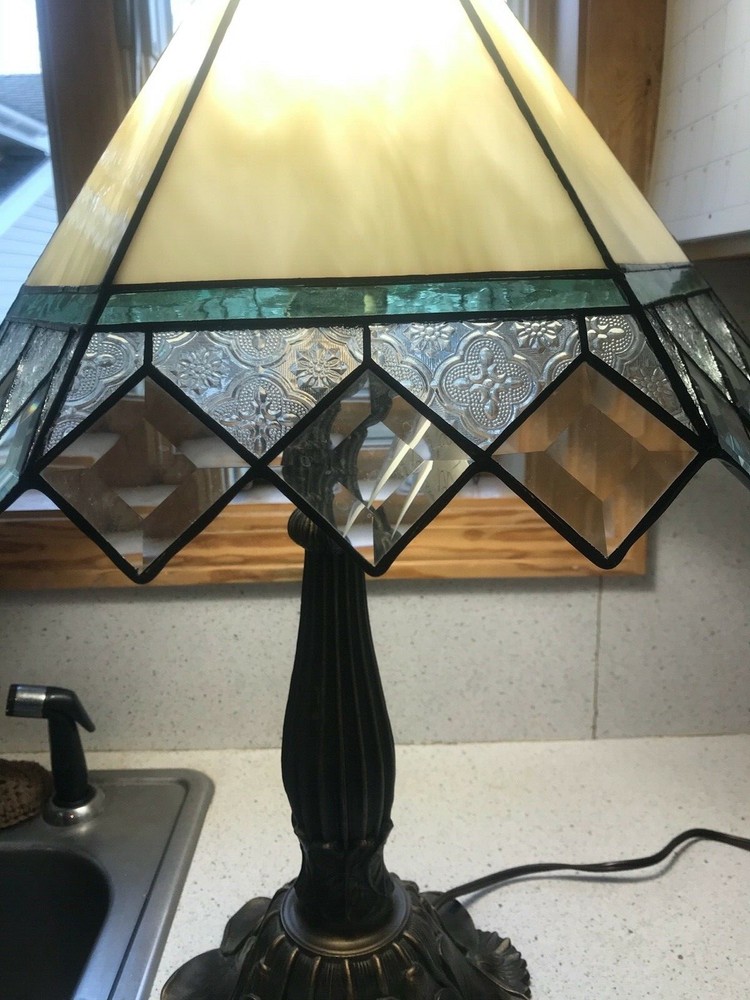 3 Bevel Stained Glass Lampshade