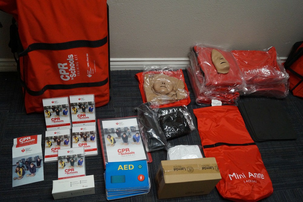 CPR Training Kit - Rolling Carrying Case