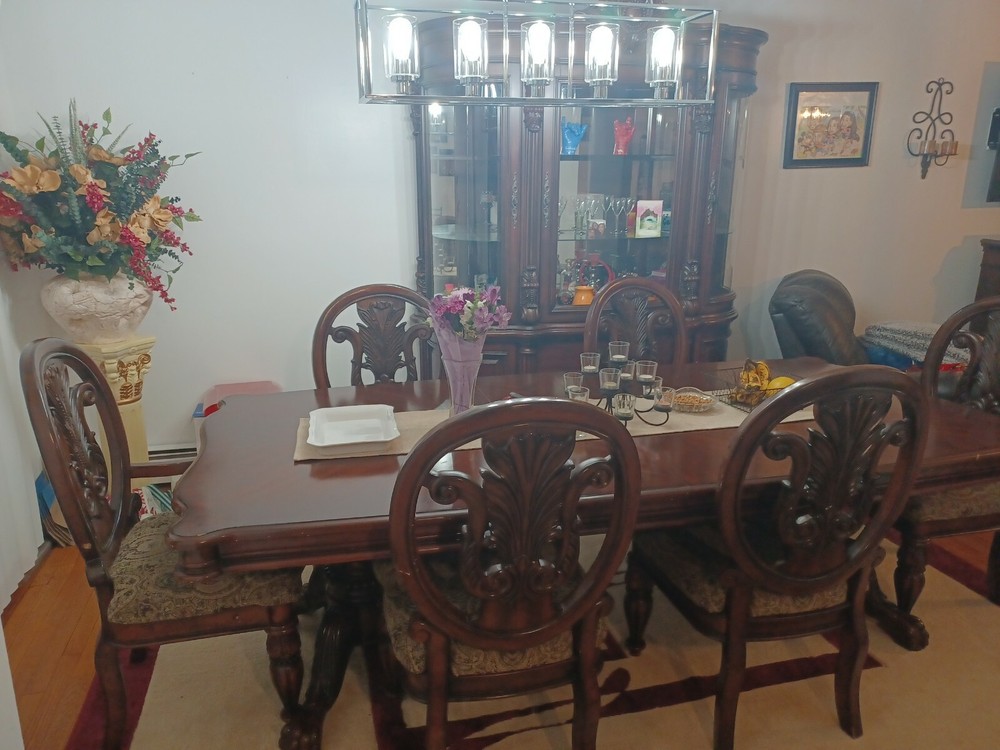 furniture used