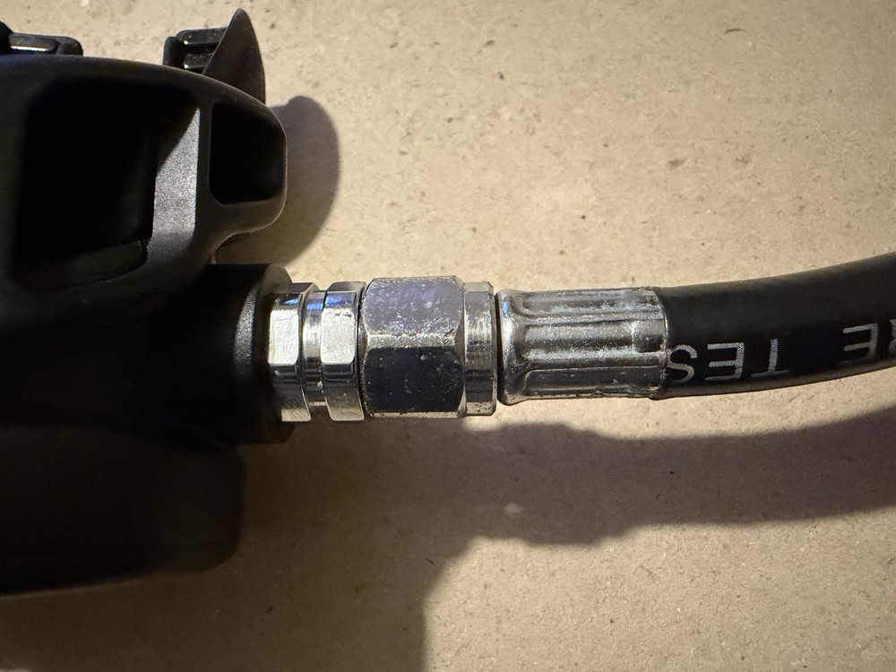 Atomic Aquatics B1 First & Second Stage (Swivel)(Titanium 2nd)(Din) READ!