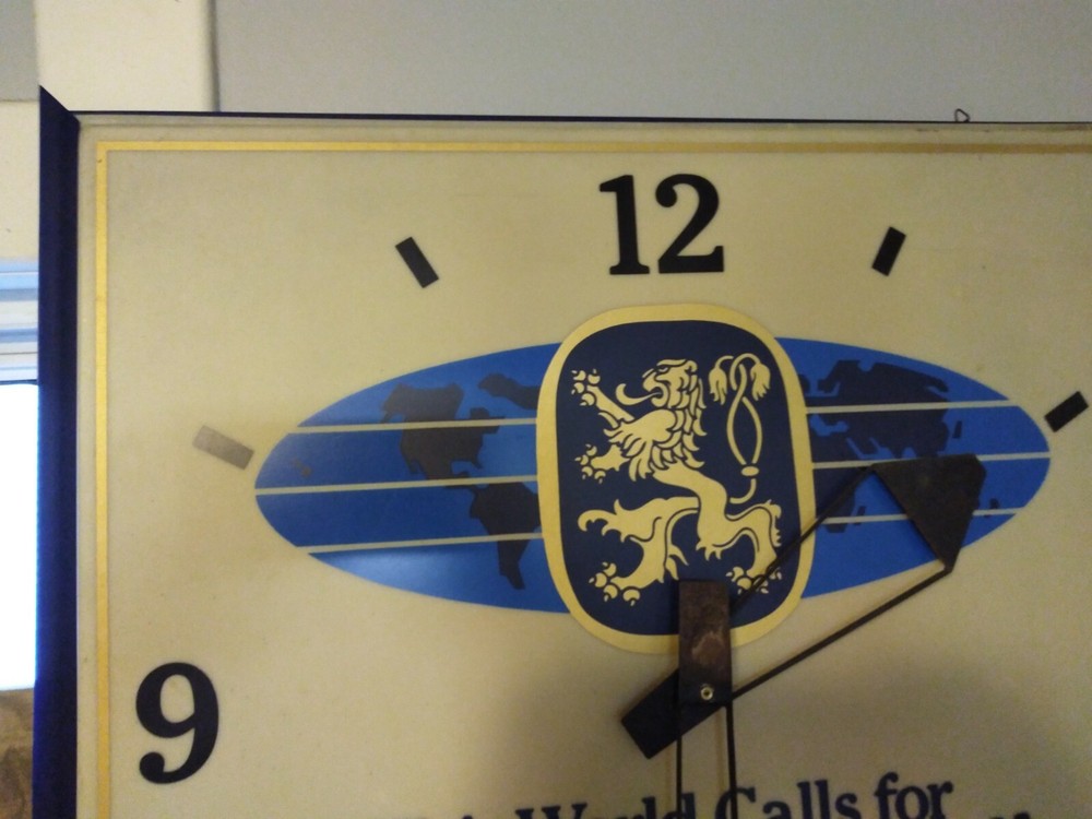 Lighted Lowenbrau Vintage Clock