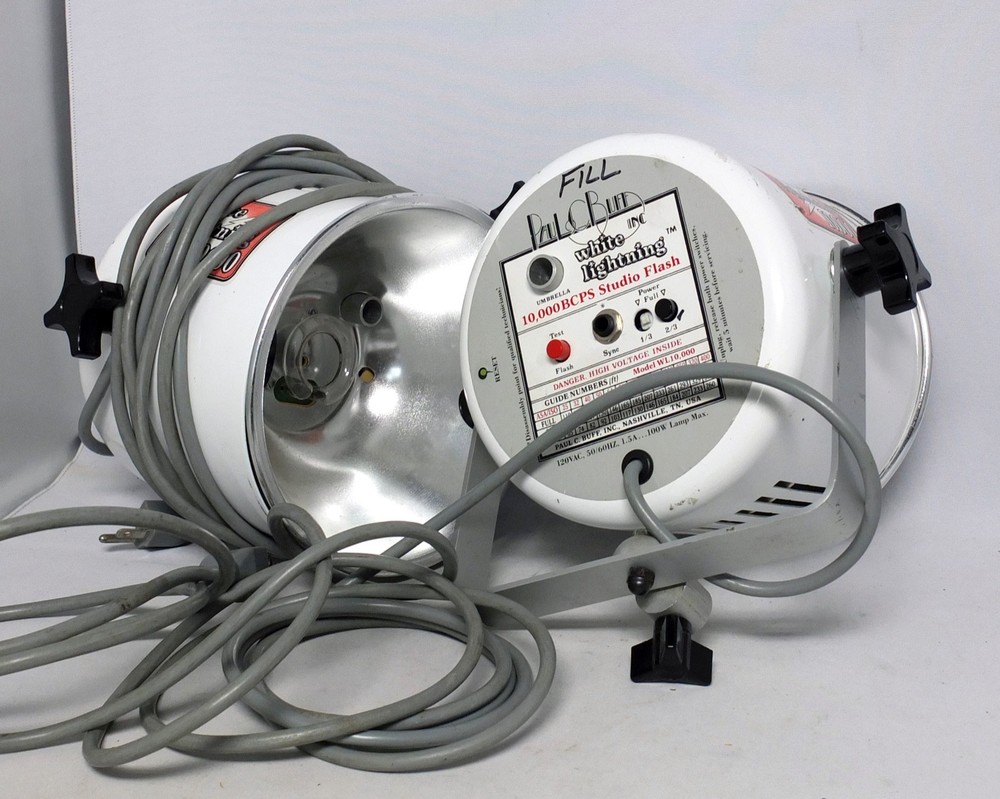 White Lightning WL1000 BCPS Paul C Buff Studio Strobe Lights Used 2x