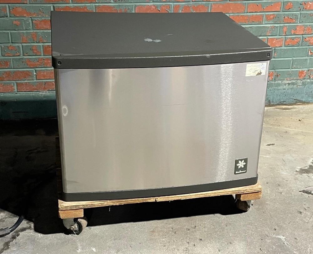 MANITOWOC Ice Maker without Storage Means Model: QD0452A