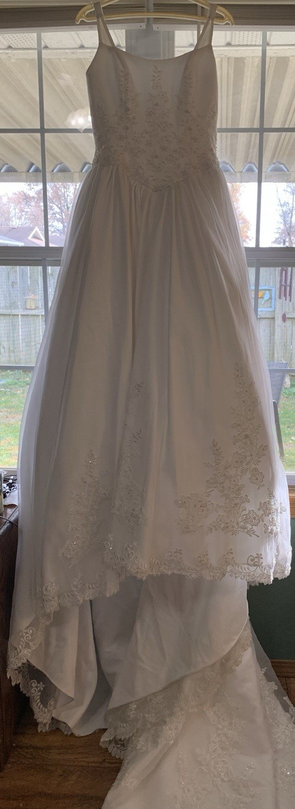 Vintage White  Wedding Dress Bridal Originals Pearls Sequins Size 6 READ